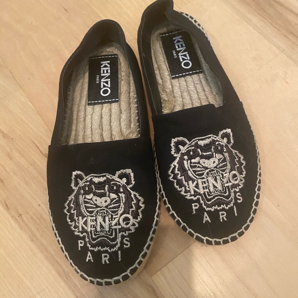 Kenzo Women's Tiger-Embroidered Espadrille Flats